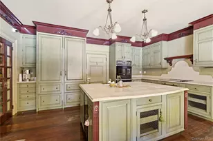 42 Clock Tower Ln, Old Westbury, NY 11568 - Photo 12