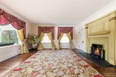 42 Clocktower Lane, Old Westbury, NY 11568 - Photo 6