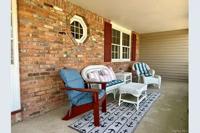 5 Bronze Court, Huntington, NY 11743 - Photo 4