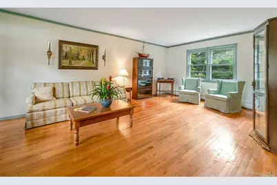 5 Bronze Court, Huntington, NY 11743 - Photo 6