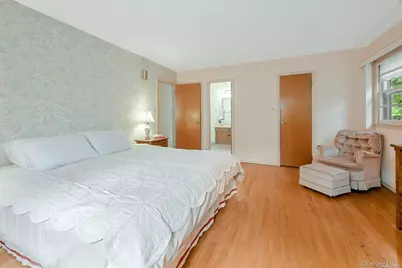 5 Bronze Court, Huntington, NY 11743 - Photo 16