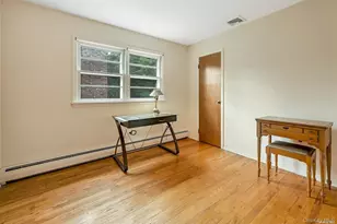 5 Bronze Ct, Huntington, NY 11743 - Photo 20