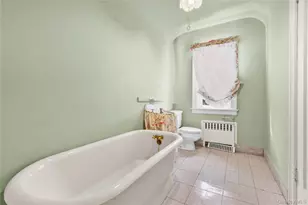 33-26 162nd St, Flushing, NY 11358 - Photo 30