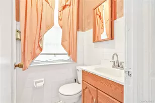 33-26 162nd St, Flushing, NY 11358 - Photo 14