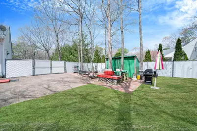 22 Jerusalem Hollow Road, Manorville, NY 11949 - Photo 8
