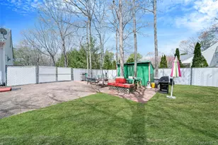 22 Jerusalem Hollow Rd, Manorville, NY 11949 - Photo 8