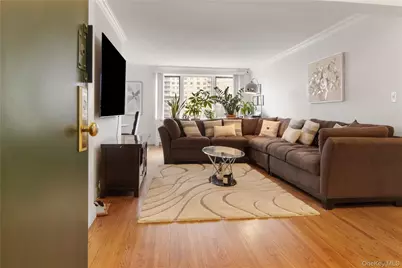 609 Kappock Street #8G, Bronx, NY 10463 - Photo 1