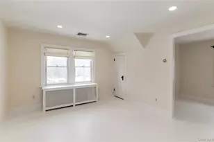 33 Forest Glen Rd, Valley Cottage, NY 10989 - Photo 28