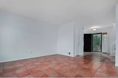 14 Woodbine Drive, Highland Mills, NY 10930 - Photo 10