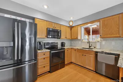 68 Blackberry Way, Hopewell Junction, NY 12533 - Photo 12