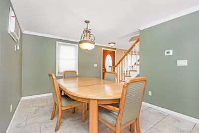 2288 Jefferson Street, East Meadow, NY 11554 - Photo 10