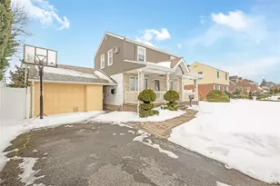 2288 Jefferson St, East Meadow, NY 11554 - Photo 2