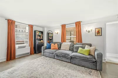 111 E 88th Street #10F, New York, NY 10128 - Photo 2