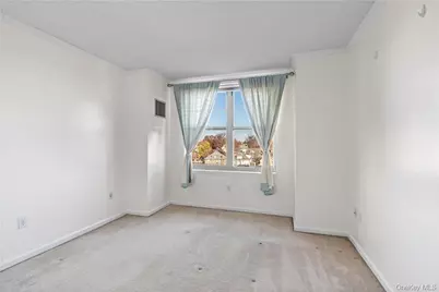 300 Mamaroneck Avenue #514, White Plains, NY 10605 - Photo 6