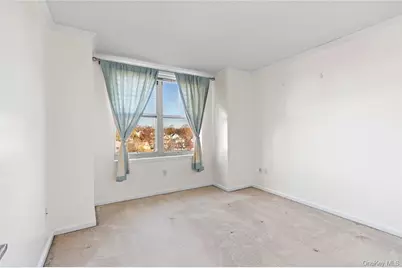 300 Mamaroneck Avenue #514, White Plains, NY 10605 - Photo 4