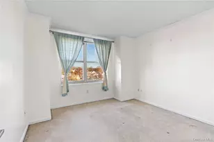 300 Mamaroneck Ave, White Plains, NY 10605 - Photo 4