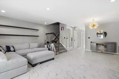 201 Poplar Court #201, Wantagh, NY 11793 - Photo 12