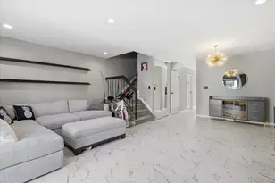 201 Poplar Ct, Wantagh, NY 11793 - Photo 12