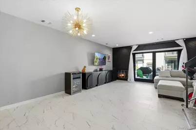 201 Poplar Court #201, Wantagh, NY 11793 - Photo 8