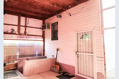 11403 111th Avenue, Richmond Hill, NY 11420 - Photo 16