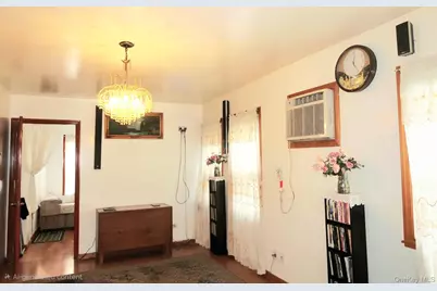 11403 111th Avenue, Richmond Hill, NY 11420 - Photo 6