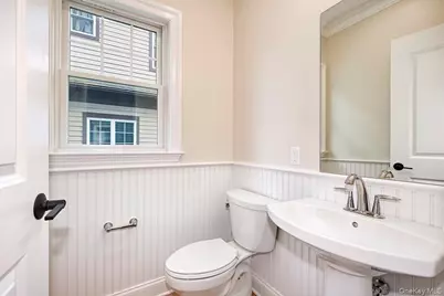 113 Gainsborg Avenue E, West Harrison, NY 10604 - Photo 8