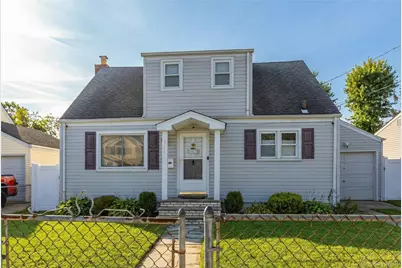 622 Wellelein Road, Uniondale, NY 11533 - Photo 1