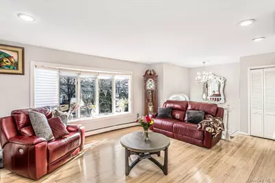 85 Unqua Road, Massapequa, NY 11758 - Photo 6