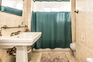 85 Unqua Rd, Massapequa, NY 11758 - Photo 10