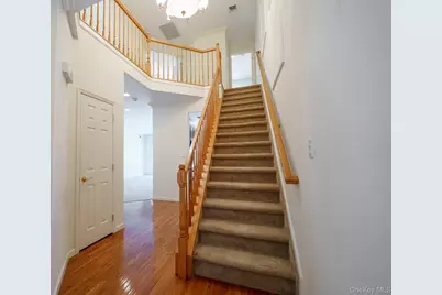 9 Mohannis Way, Kings Park, NY 11754 - Photo 2