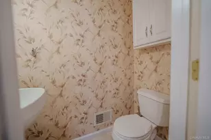 9 Mohannis Way, Kings Park, NY 11754 - Photo 12