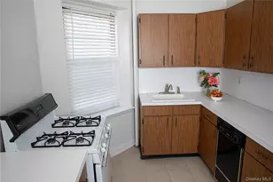 178 Garth Rd, Scarsdale, NY 10583 - Photo 8