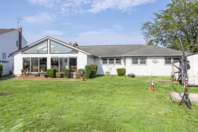 2436 Hempstead Lane, Wantagh, NY 11793 - Photo 34