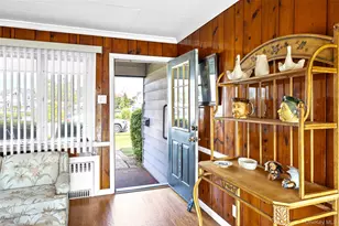 2436 Hempstead Ln, Wantagh, NY 11793 - Photo 16