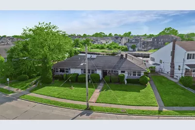 2436 Hempstead Lane, Wantagh, NY 11793 - Photo 44