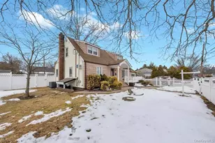 361 S 16th St, Lindenhurst, NY 11757 - Photo 38