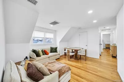 361 S 16th Street, Lindenhurst, NY 11757 - Photo 20