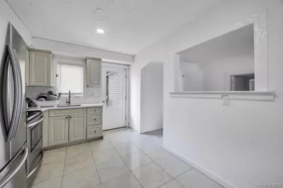 361 S 16th Street, Lindenhurst, NY 11757 - Photo 10