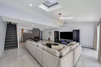 119 Scooter Lane, Hicksville, NY 11801 - Photo 6