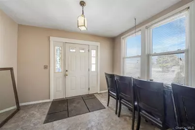 21 Park Avenue, Malverne, NY 11565 - Photo 6