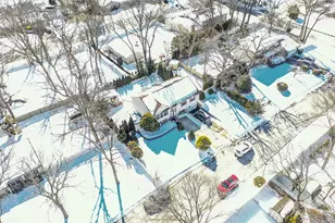 4 W Prospect St, Selden, NY 11784 - Photo 32