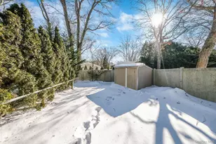 4 W Prospect St, Selden, NY 11784 - Photo 34