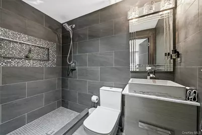 17 Garfield Place, Roslyn Heights, NY 11577 - Photo 38