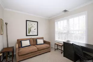 833 Madeira Blvd, Melville, NY 11747 - Photo 18