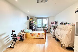 138-70 Elder Ave, Flushing, NY 11355 - Photo 12