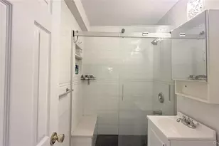 138-70 Elder Ave, Flushing, NY 11355 - Photo 4