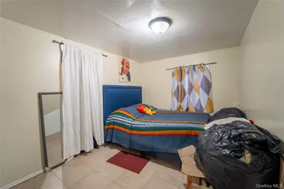 382 Jamaica Avenue, Medford, NY 11763 - Photo 10