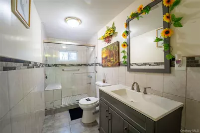 382 Jamaica Avenue, Medford, NY 11763 - Photo 14