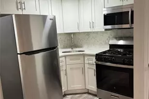 147-20 226th St, Jamaica, NY 11413 - Photo 4