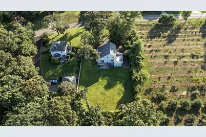 100 Manor Lane, Riverhead, NY 11901 - Photo 20